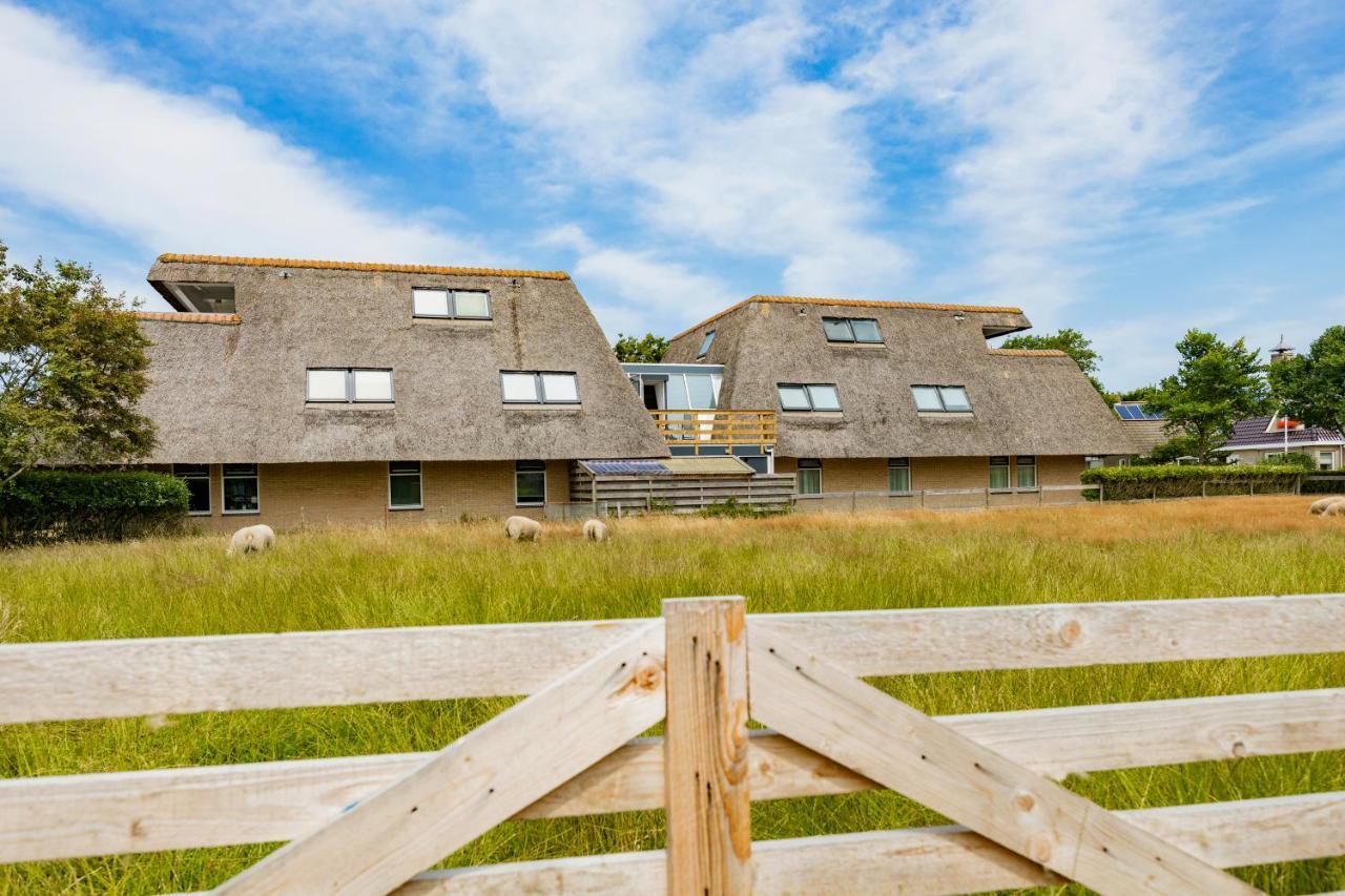 Escape, Appartement Met Groot Terras Buren  Exterior photo