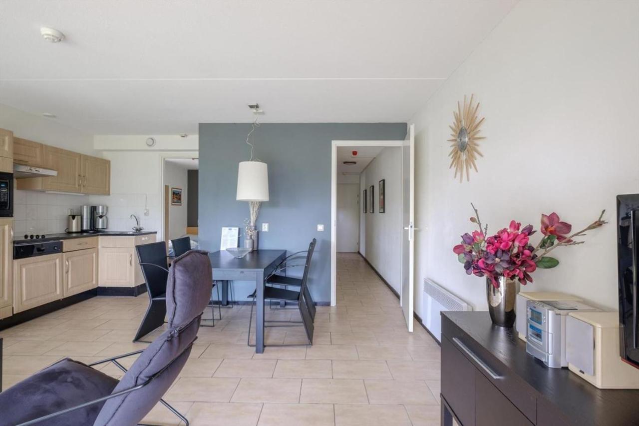 Escape, Appartement Met Groot Terras Buren  Exterior photo